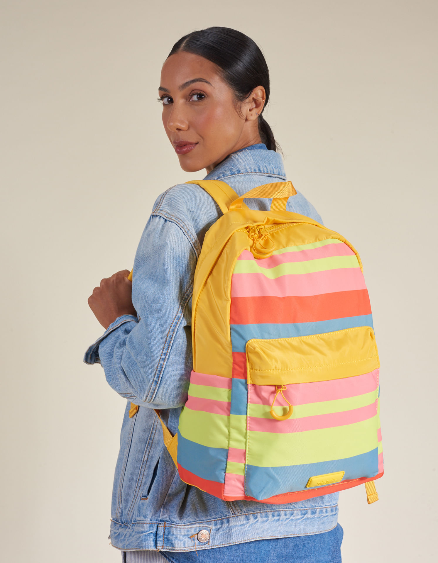 Mochila Tradicional Estampa Exclusiva Listras - Amarelo